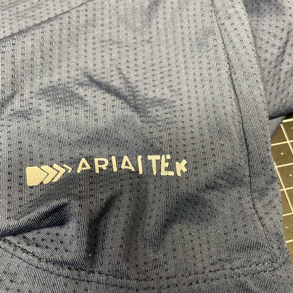 Embroidered Ariat sleeveless mesh top XL - Picture 5 of 5